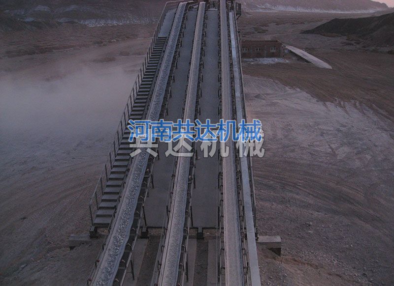公司承建的礦石破碎、篩分、輸送生產(chǎn)線